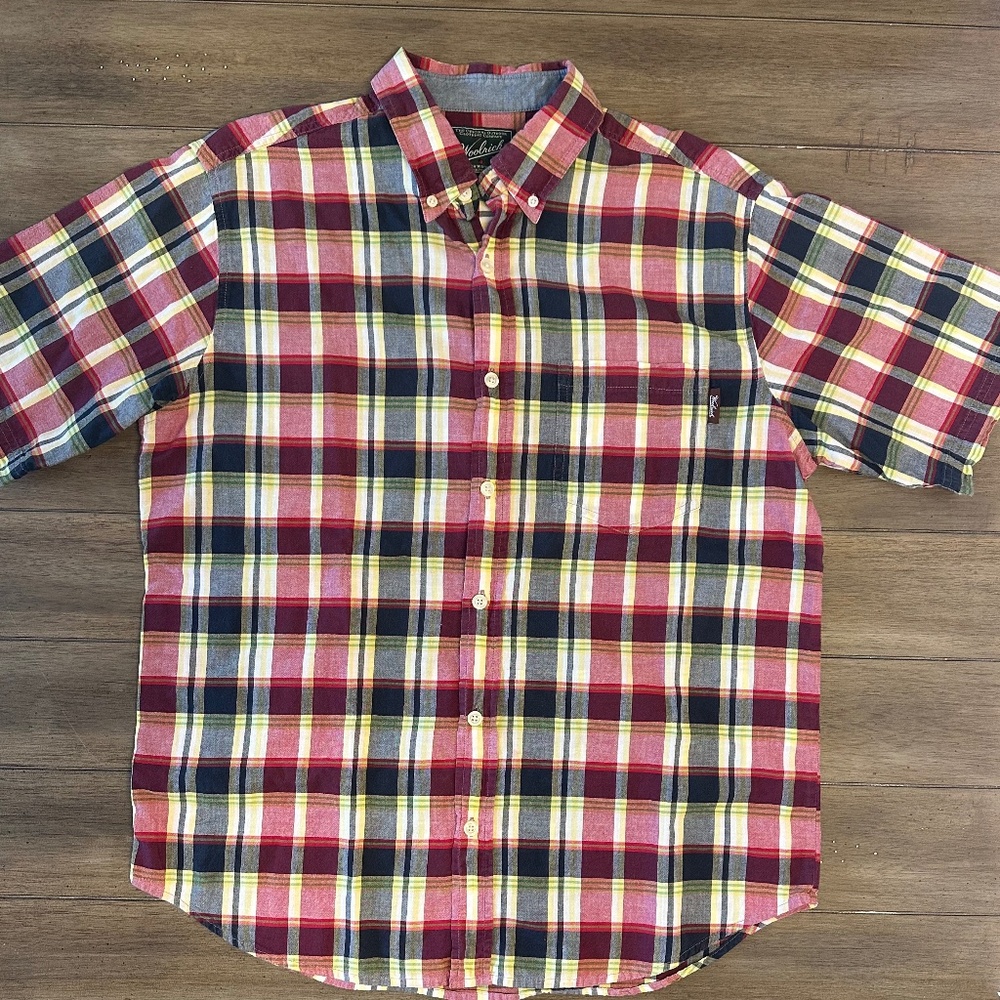 Woolrich Men’s Plaid Short Sleeve Button Down Shirt Large
